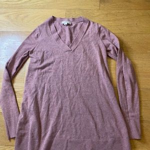 Loft pink/mauve v-neck sweater size xxs